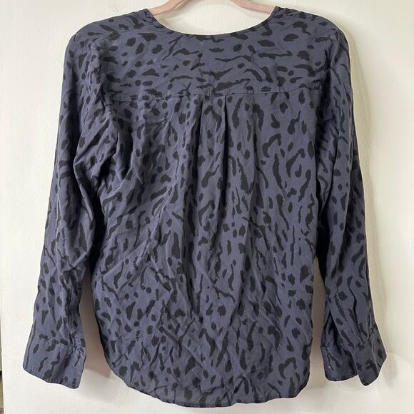Sm Rails Hillary Ash Gray Cheetah Print Top Faux Wrap Luxe Capsule Wardrobe Chic - Picture 8 of 8